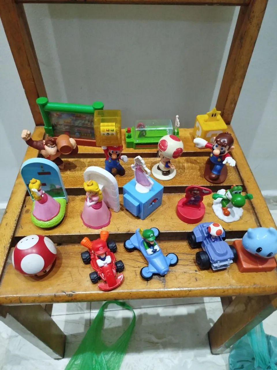 Brinquedos do Super Mario Bros - Diversos Personagens