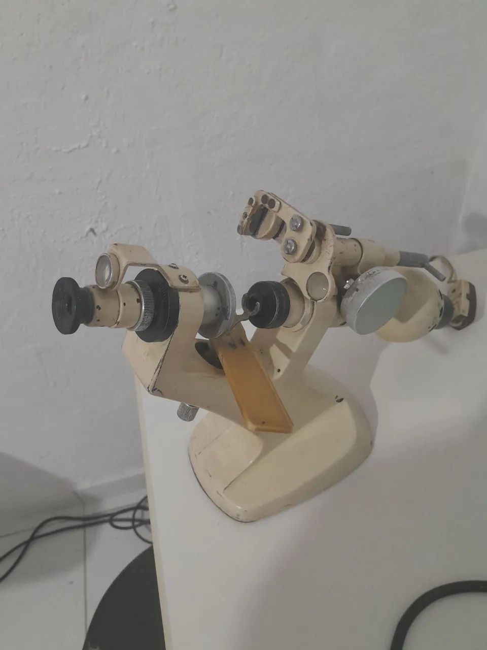 2 lensômetros 500,00