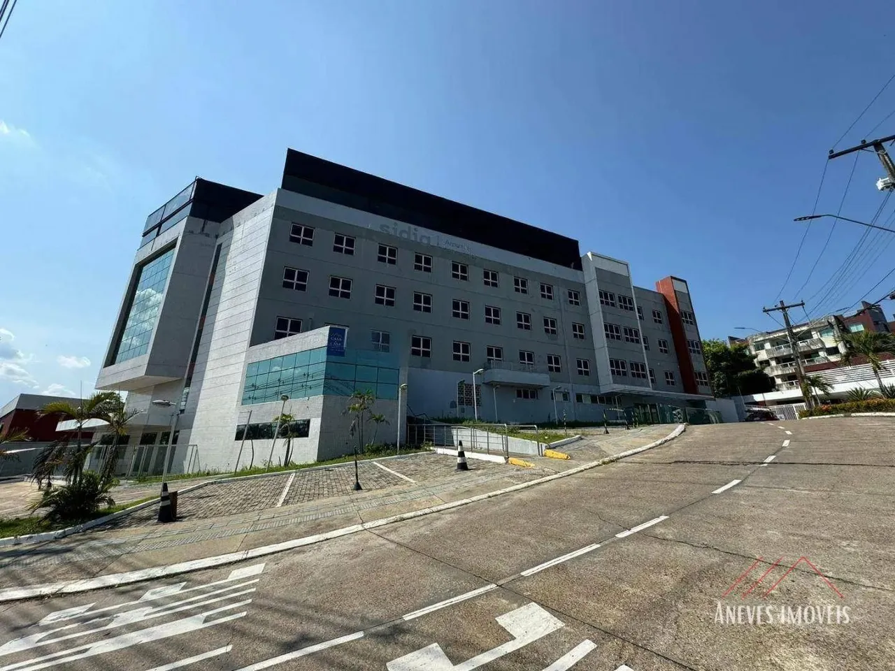 Excelente Prédio Comercial na Av. Torquato Tapajós disponível para Venda e locação, 3800 m