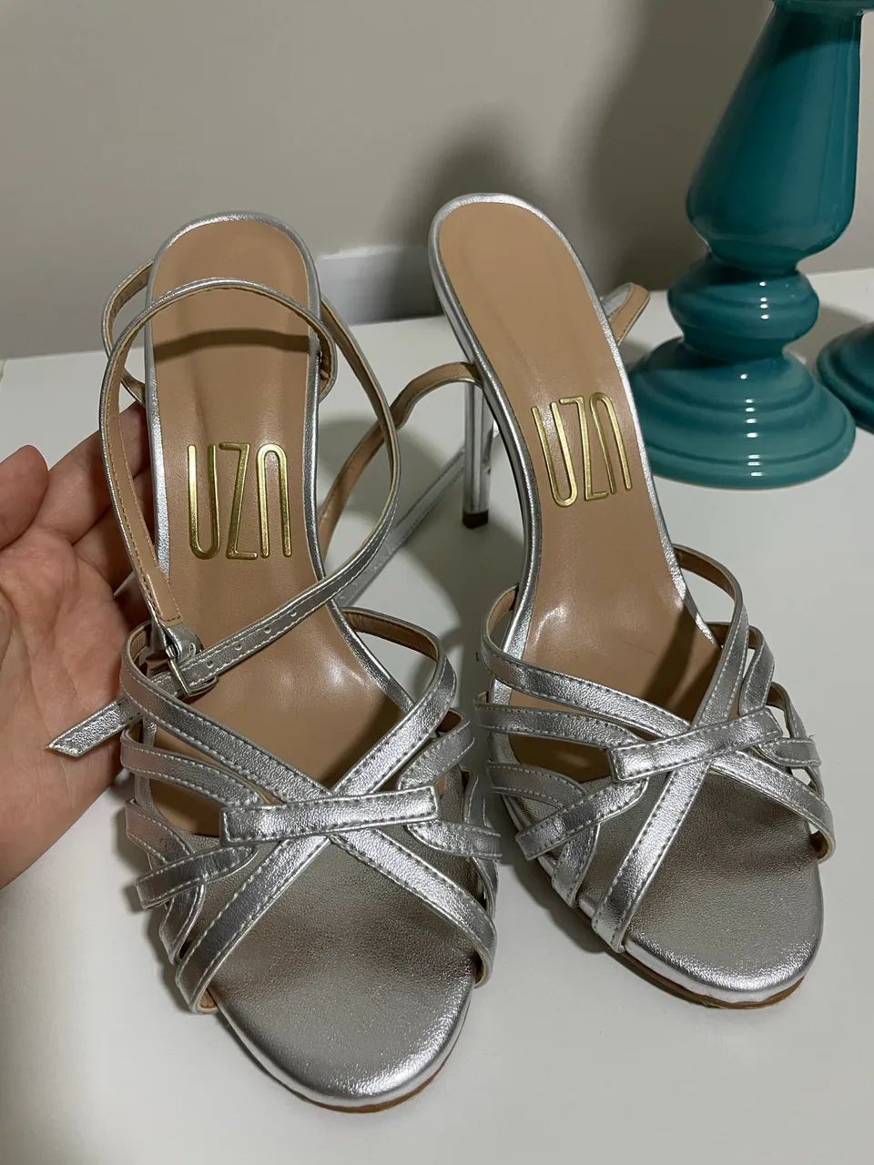 Sandália salto prata  - Foto 3