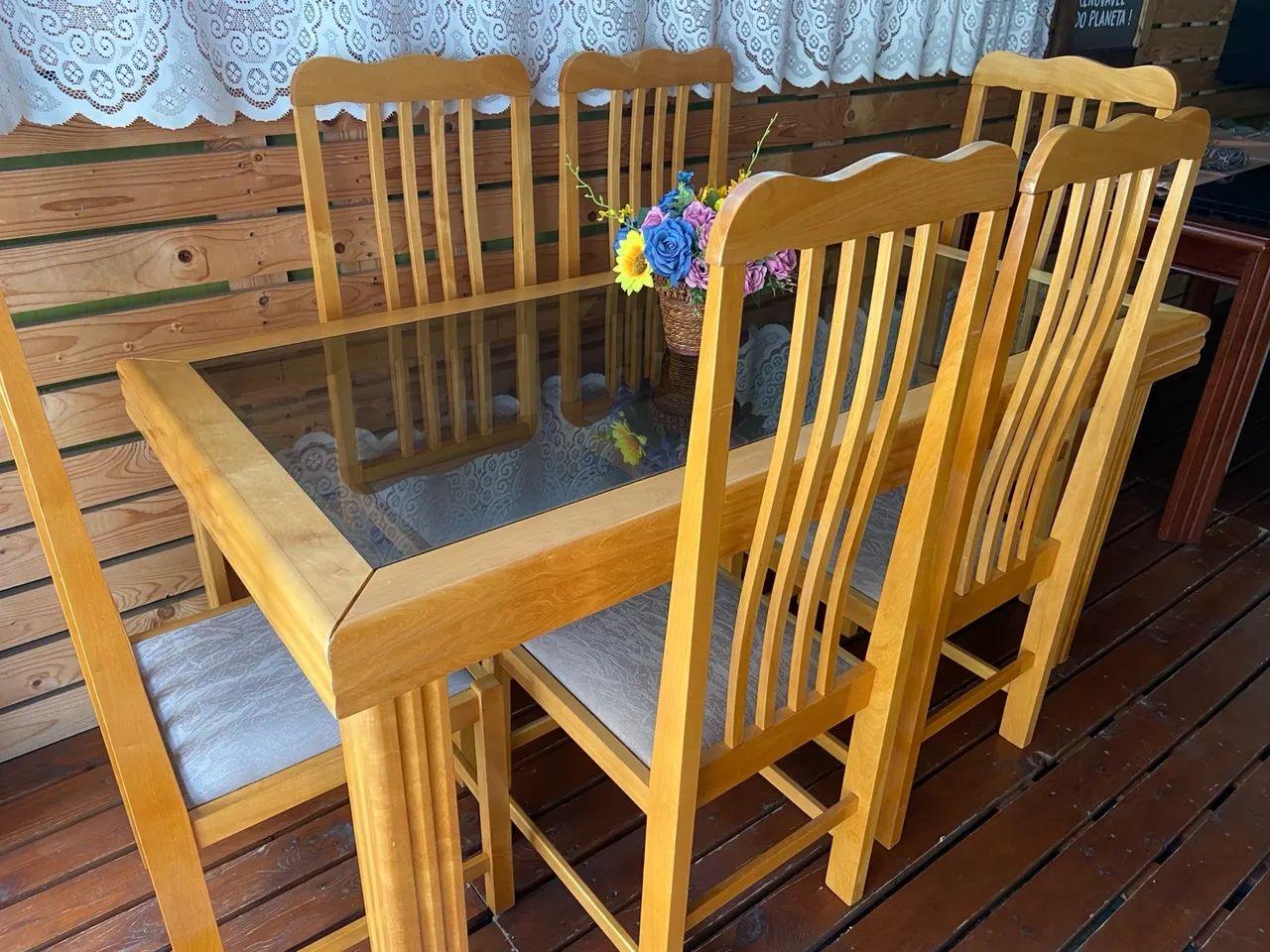 Mesa de Jantar de Madeira com 6 Cadeiras - Foto 2