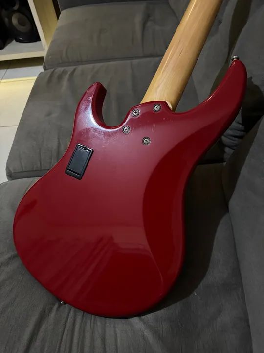 Baixo s martin flanned 5 Cordas Vermelho ferragens hipshot  - Foto 6