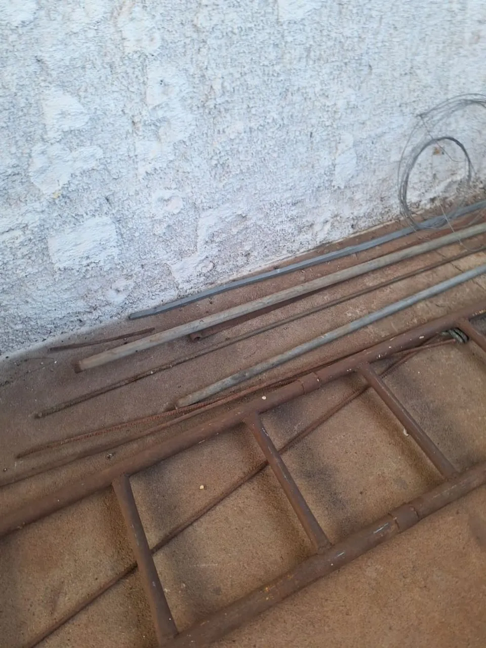 Escada de ferro para construção