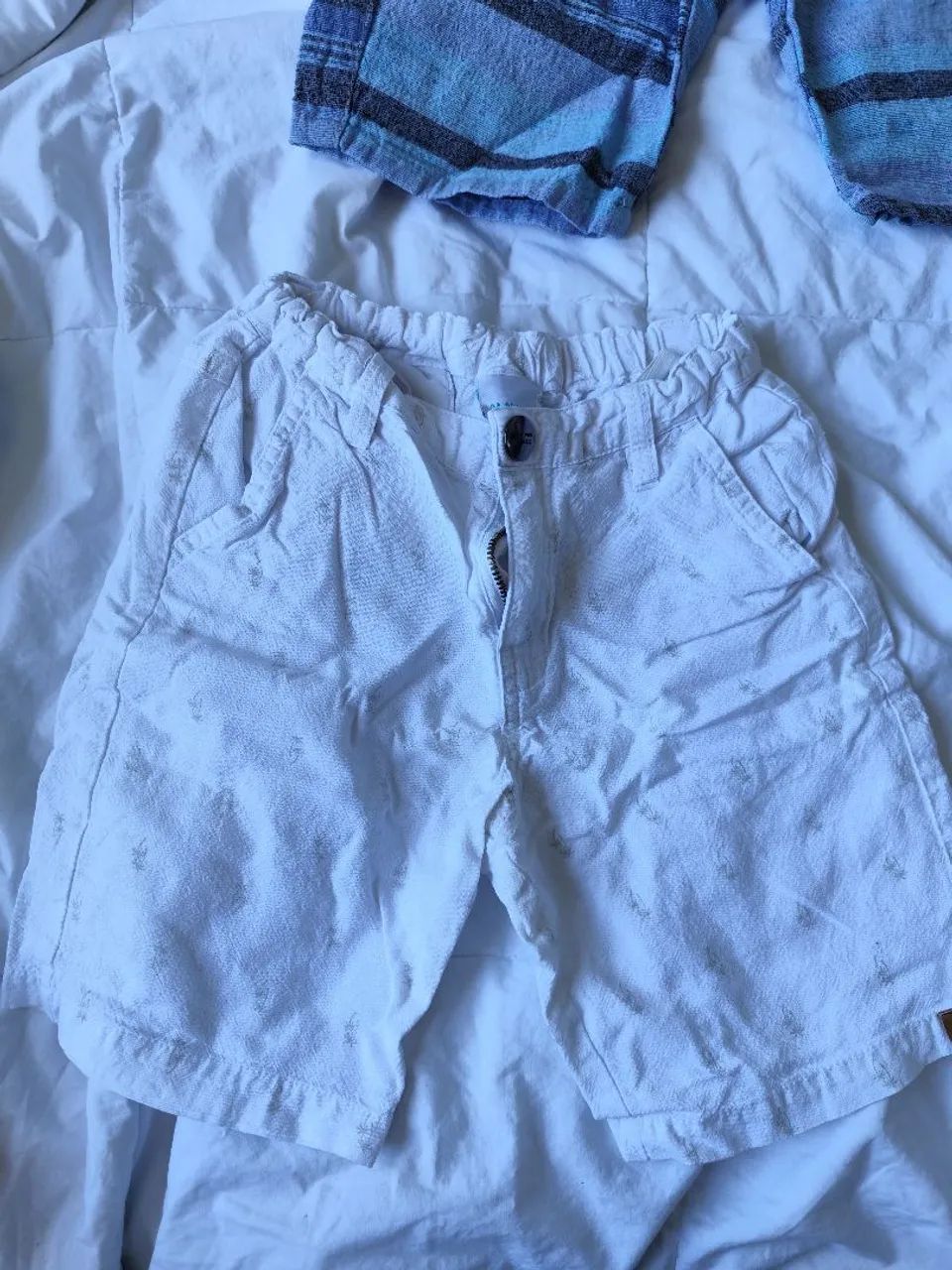 Vendo short jeans 6 anos