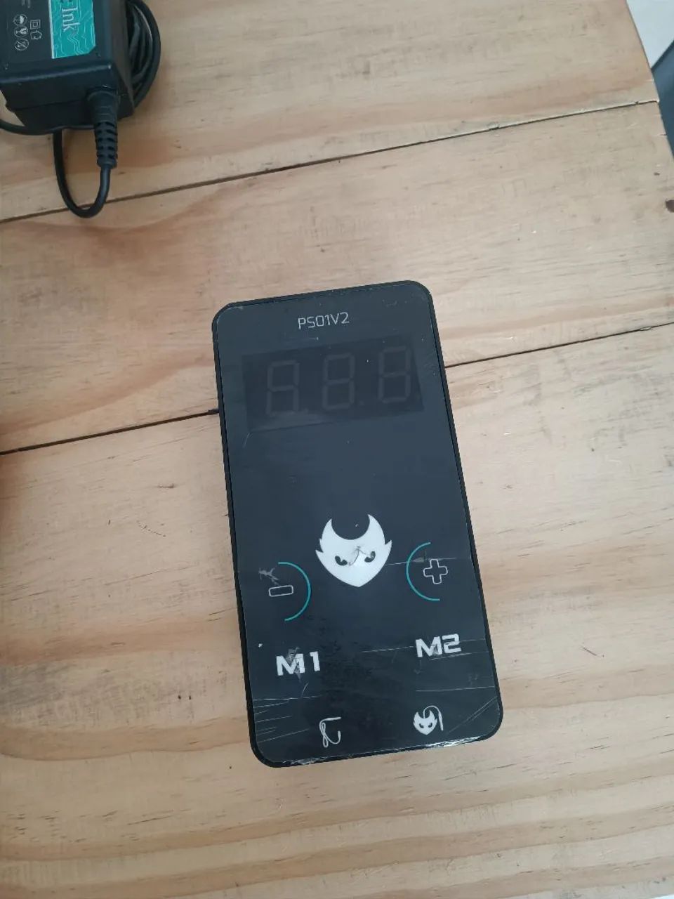 Fonte de Alimentação e Pedal para Tatuagem - Electric Ink - Foto 2