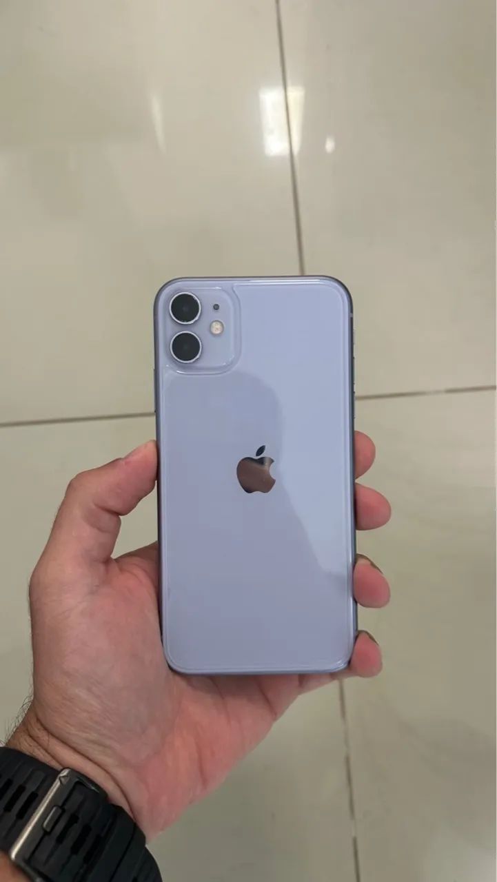 iPhone 11 roxo 64 GB