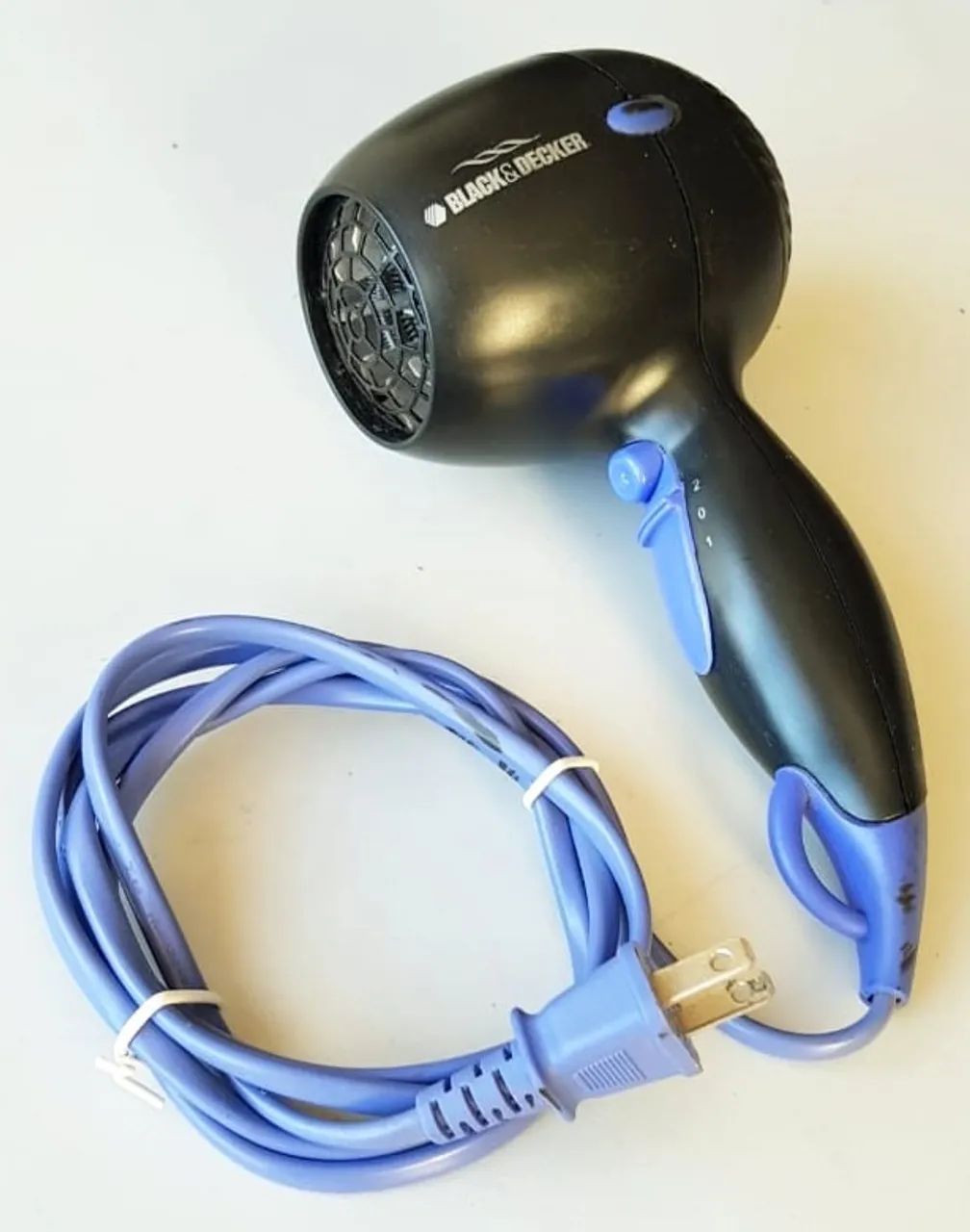 Com Defeito - Secador de Cabelo Black & Decker - Para Manutenção ou Aproveitamento