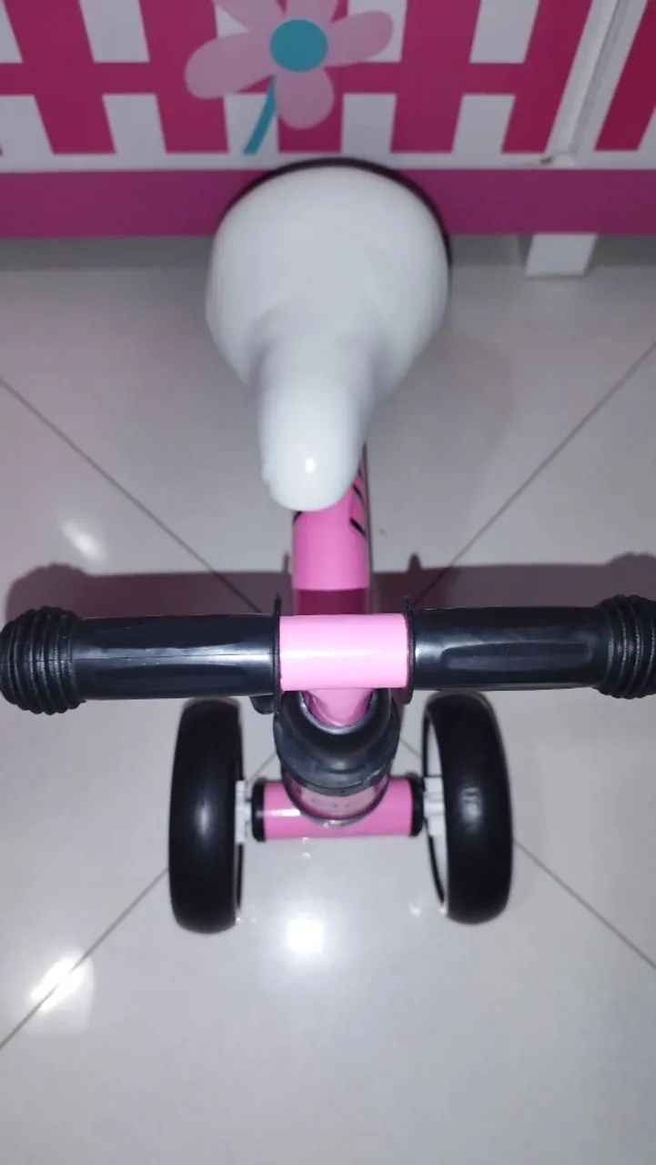 Bicicleta equilíbrio rosa - Foto 4