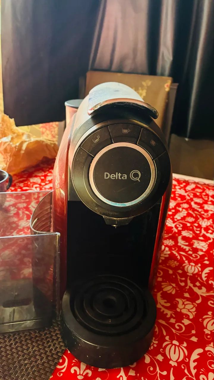 Cafeteira delta Q 