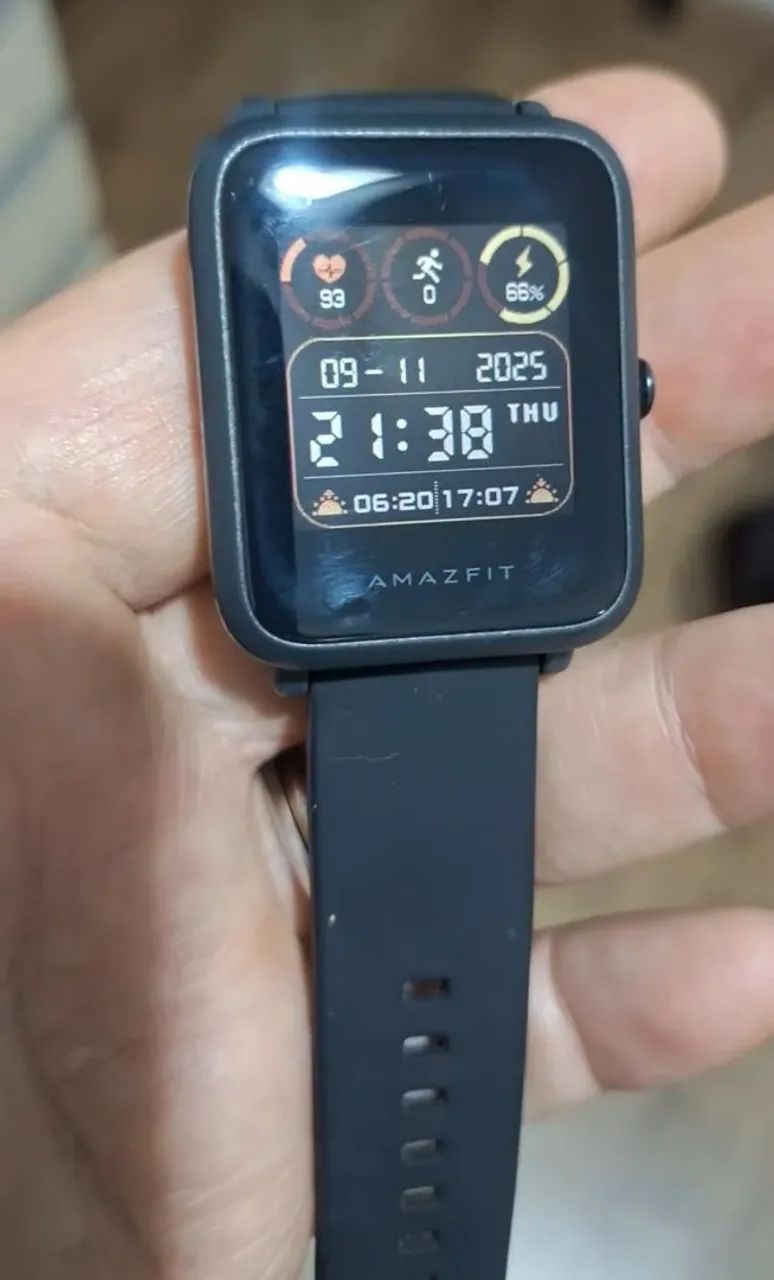 Smartwatch Amazfit Bip U Leve e Completo