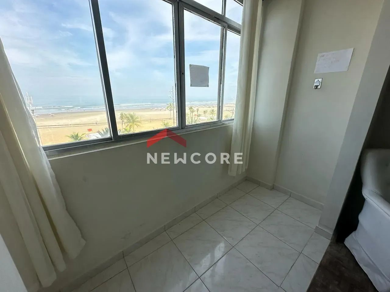 Apartamento em Avenida Presidente Costa e Silva - Boqueirão - Praia Grande/SP