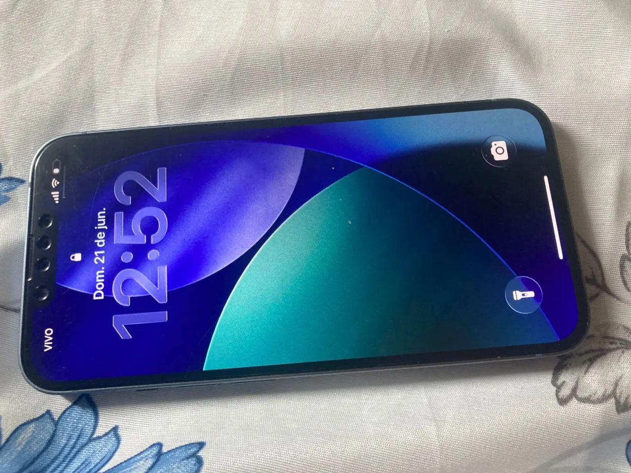 IPhone 14 128 novo  aceito celular como parte o valor 