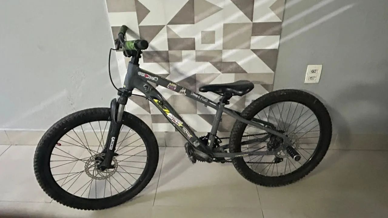 Bicicleta OGGI 24. (Freio MT-200) - Foto 3