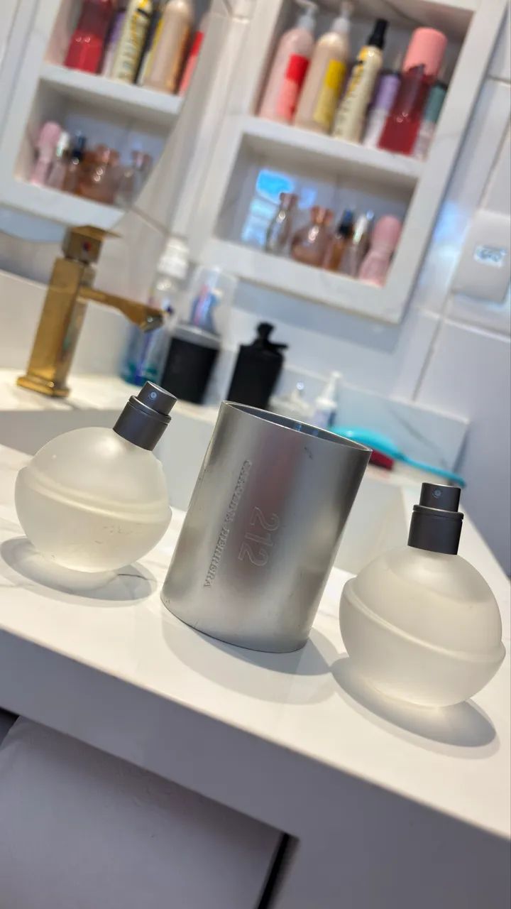 perfume carolina herrera 212 - Foto 4