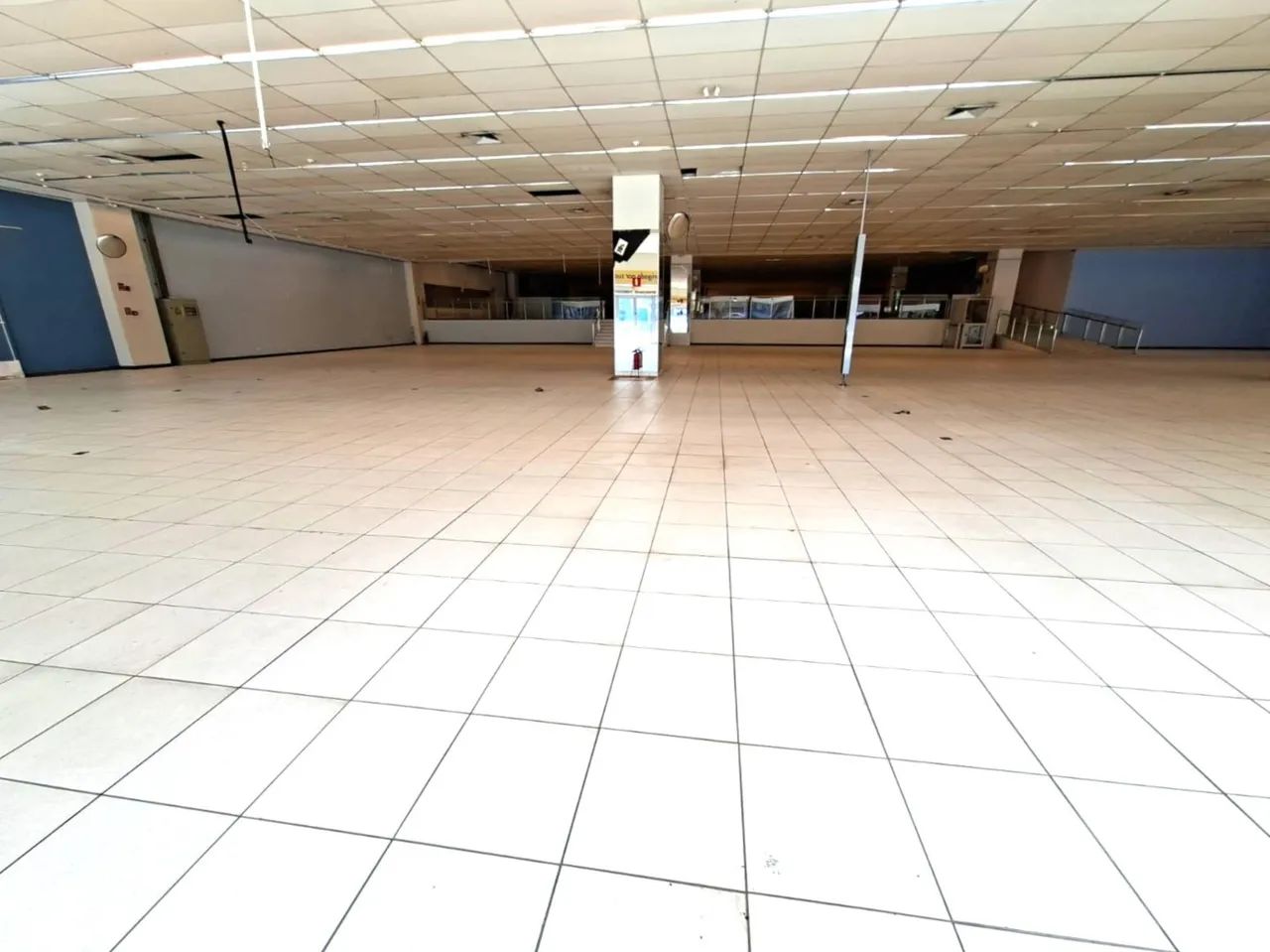 LOJA COMERCIAL, AO LADO TERMINAL BOQUEIRÃO - Foto 4