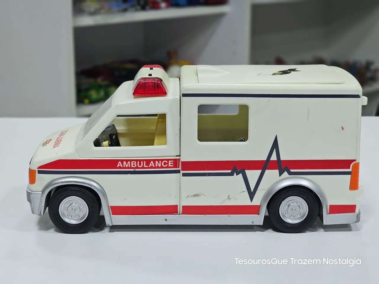 Ambulância City Action Playmobil  - Foto 4
