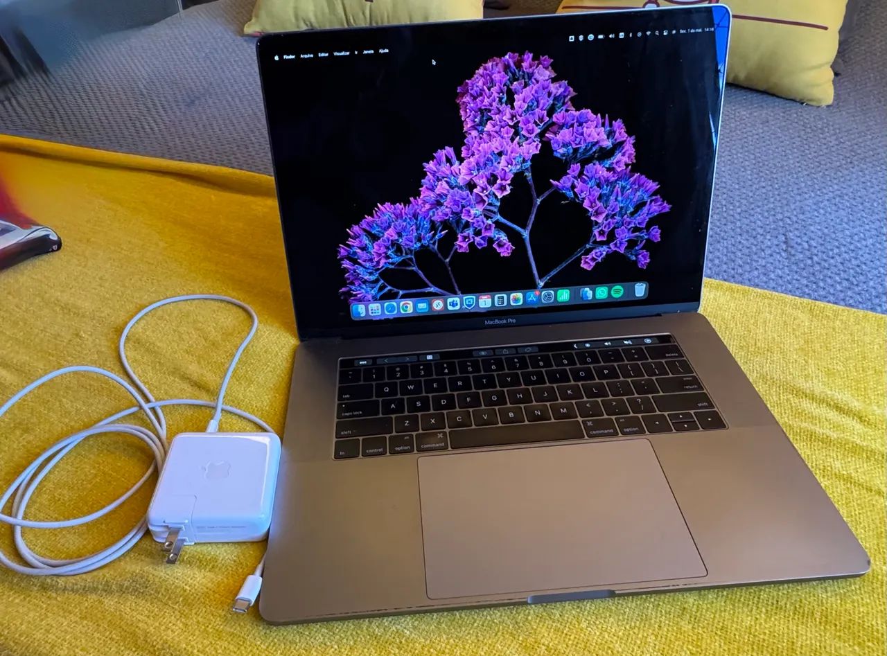 MacBook本体 MacbookPro 2016later(16GBRAM,512GBSSD) Apple Macbook Pro 16 (16 Gb Ram, 512 Gb Ssd) Cinza-espacial
