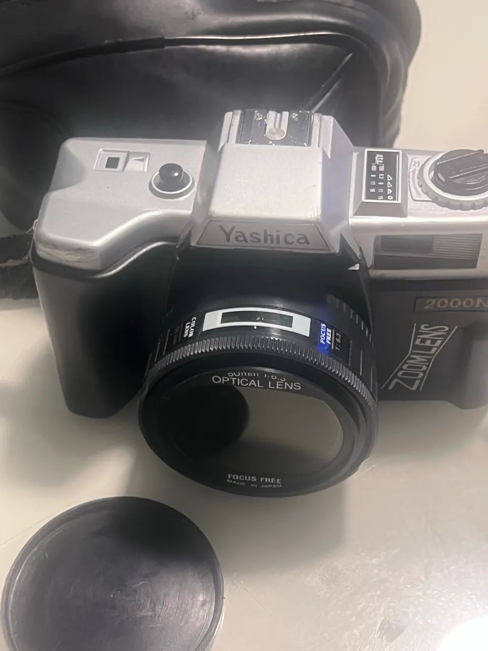 câmera analógica da marca Yashica - Foto 4