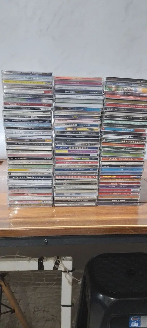 Coleção de CDs vários gêneros são 105 cds - Foto 4