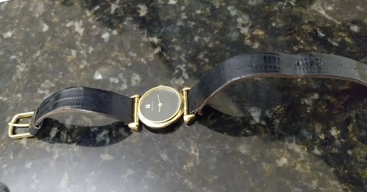 Universal Geneve Vintage Original / Importado / ouro 18 K