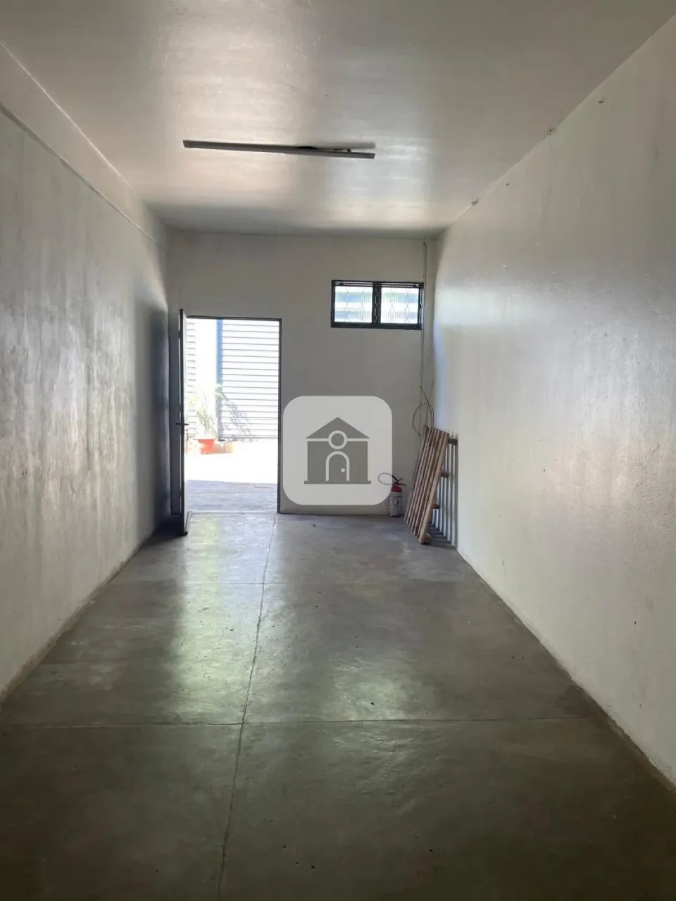 Loja comercial para locação no bairro Martins - Foto 2