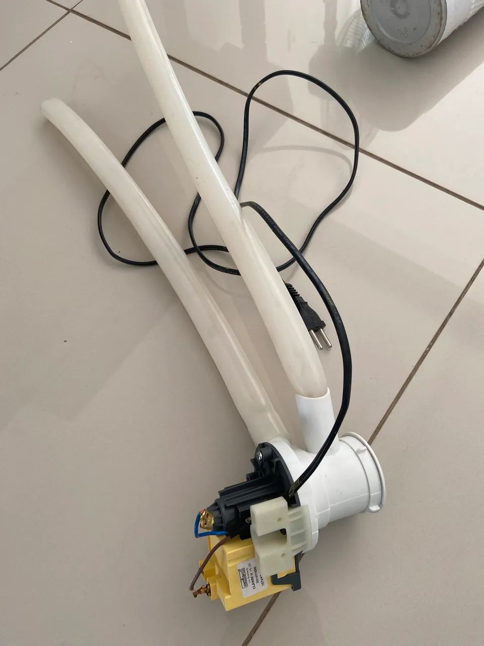 Bomba Recirculação Eletrobomba 127V - acompanha mangueiras - Foto 2