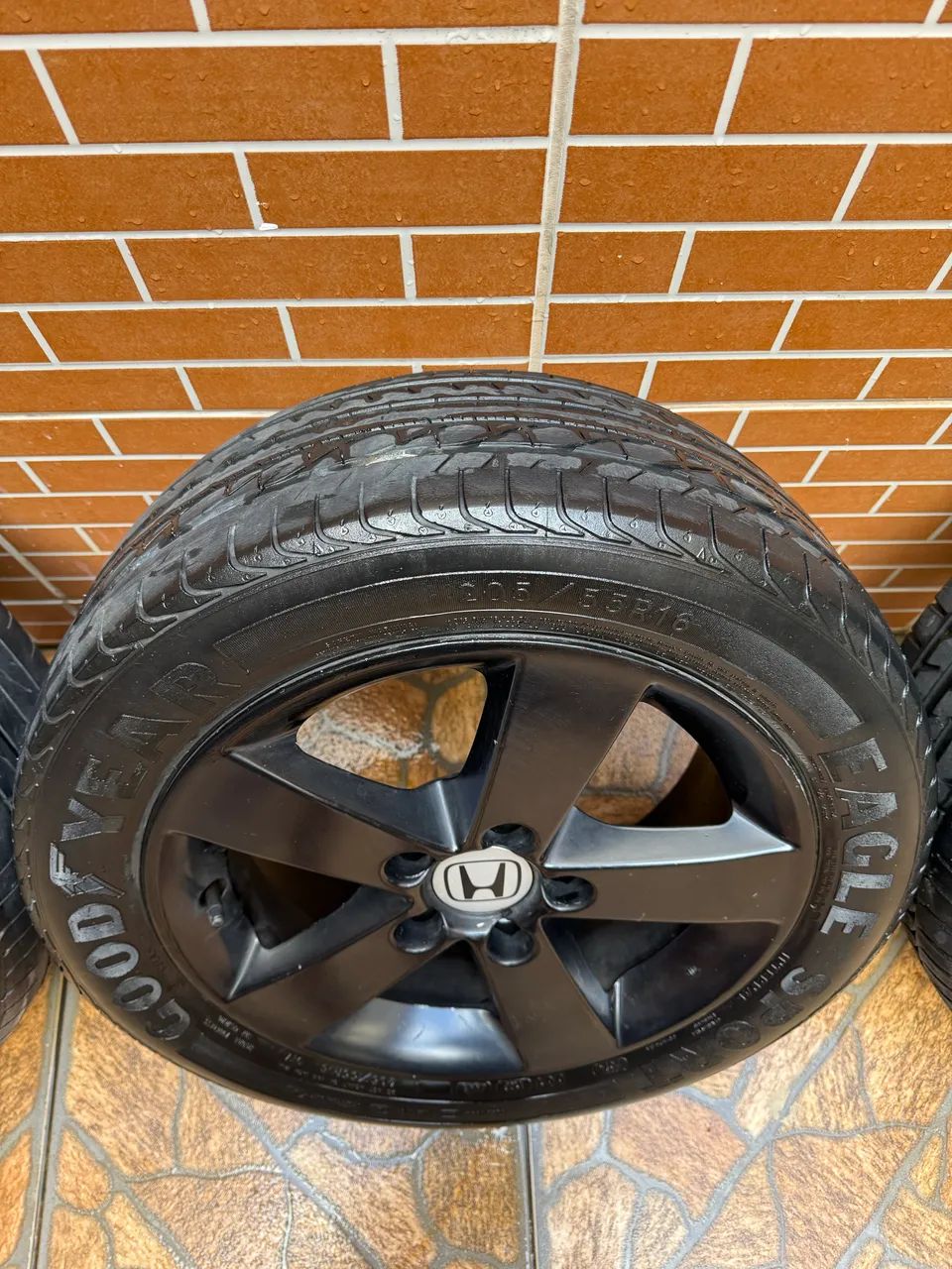 Rodas Aro 16 com pneus - Foto 3