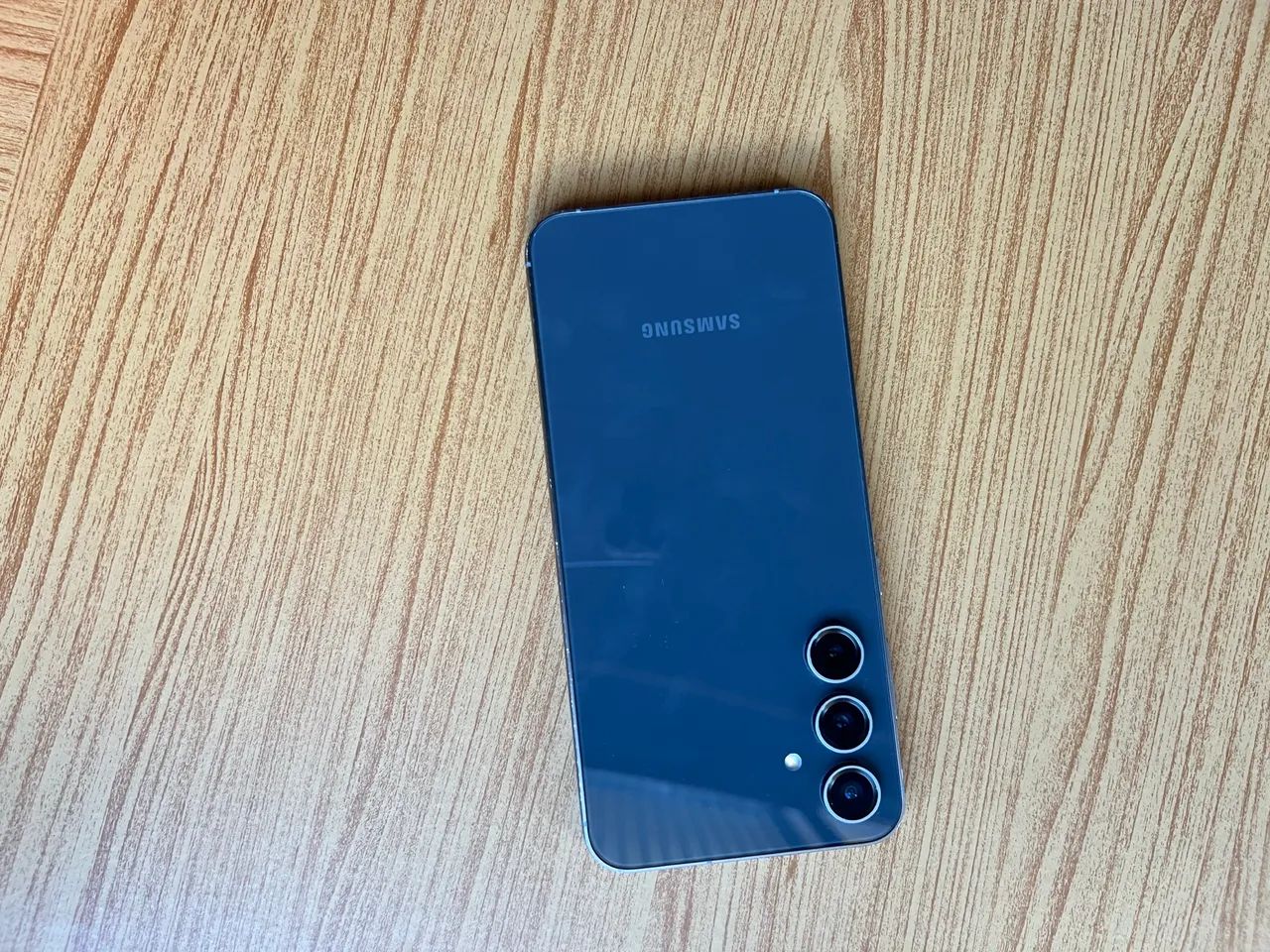 Vendo celular S-23FE Leia a descrição  - Foto 4