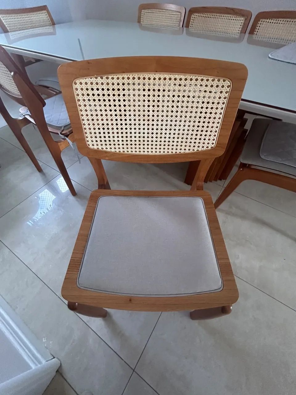 8 Cadeiras mesa jantar  - Foto 2