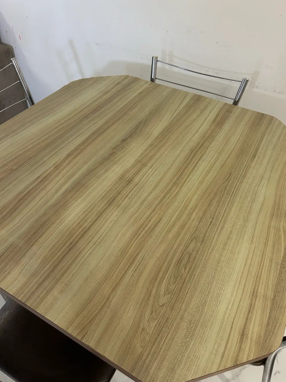 Mesa com 4 cadeiras  - Foto 2