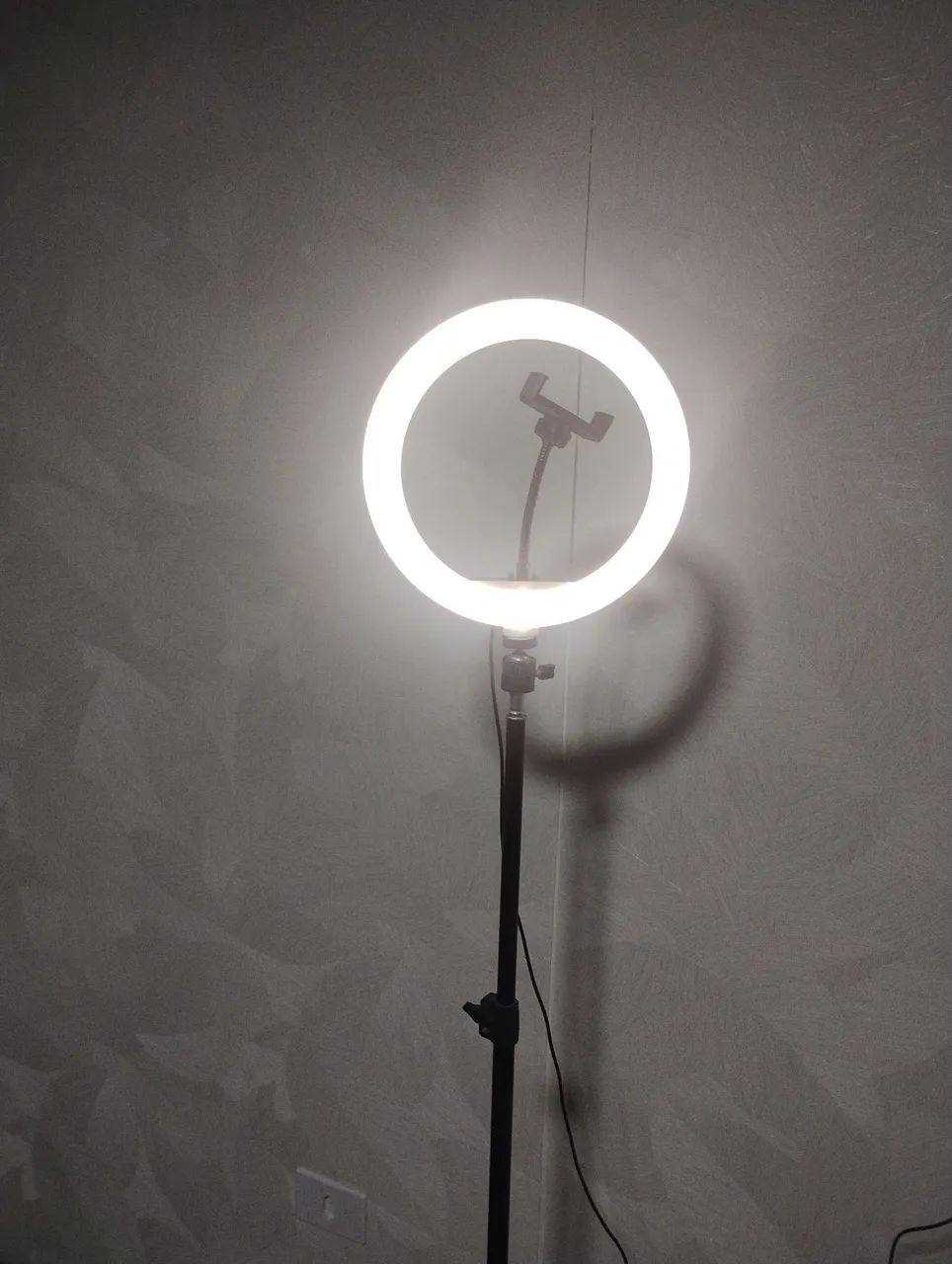 Ring light com tripe - Foto 3
