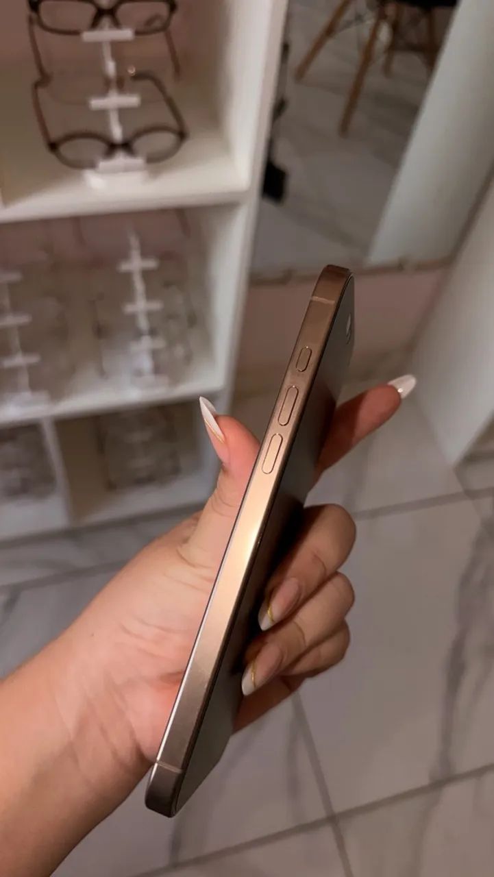 iPhone 16 pro Max  - Foto 4