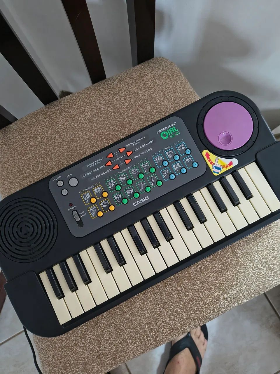 Teclado infantil antigo 