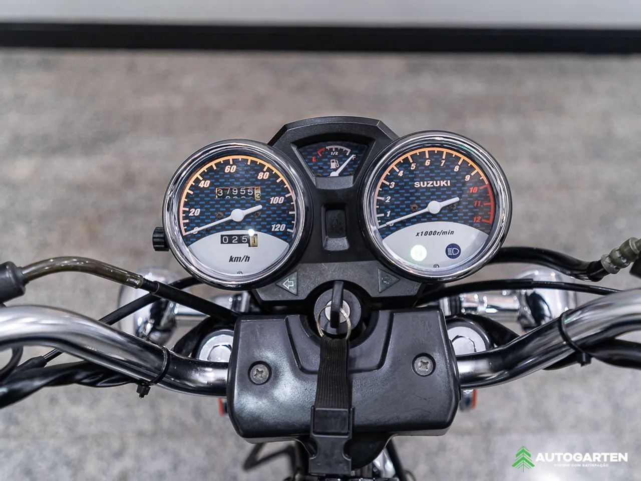 SUZUKI Intruder 125  - 2015 - Foto 4