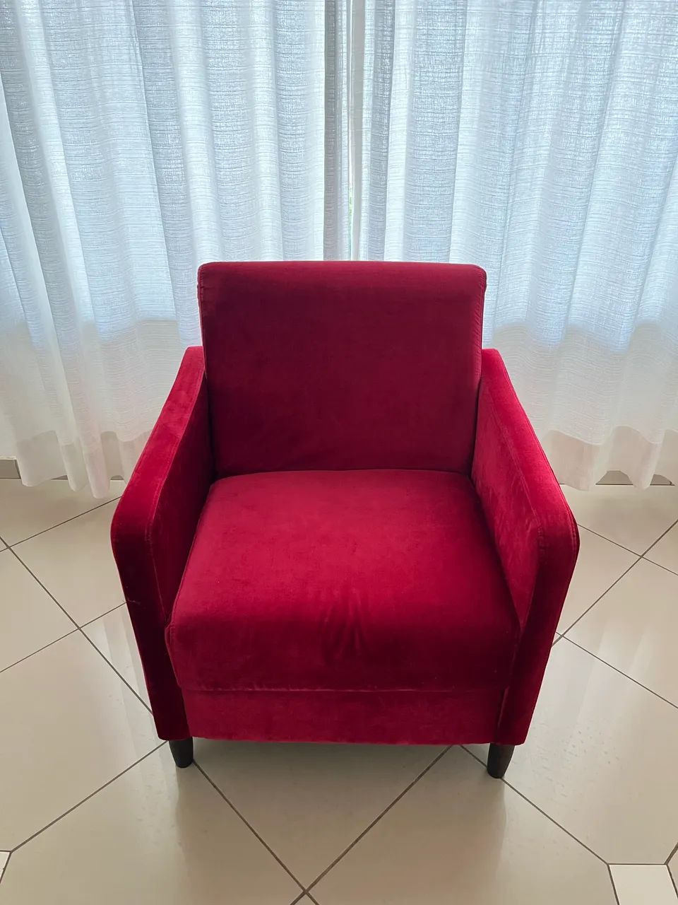 Poltrona veludo alto padrão 