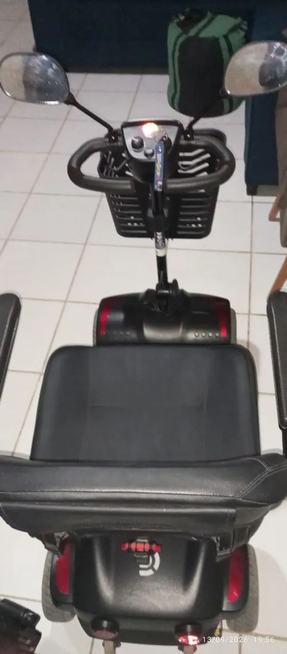 Cadeira elétrica.