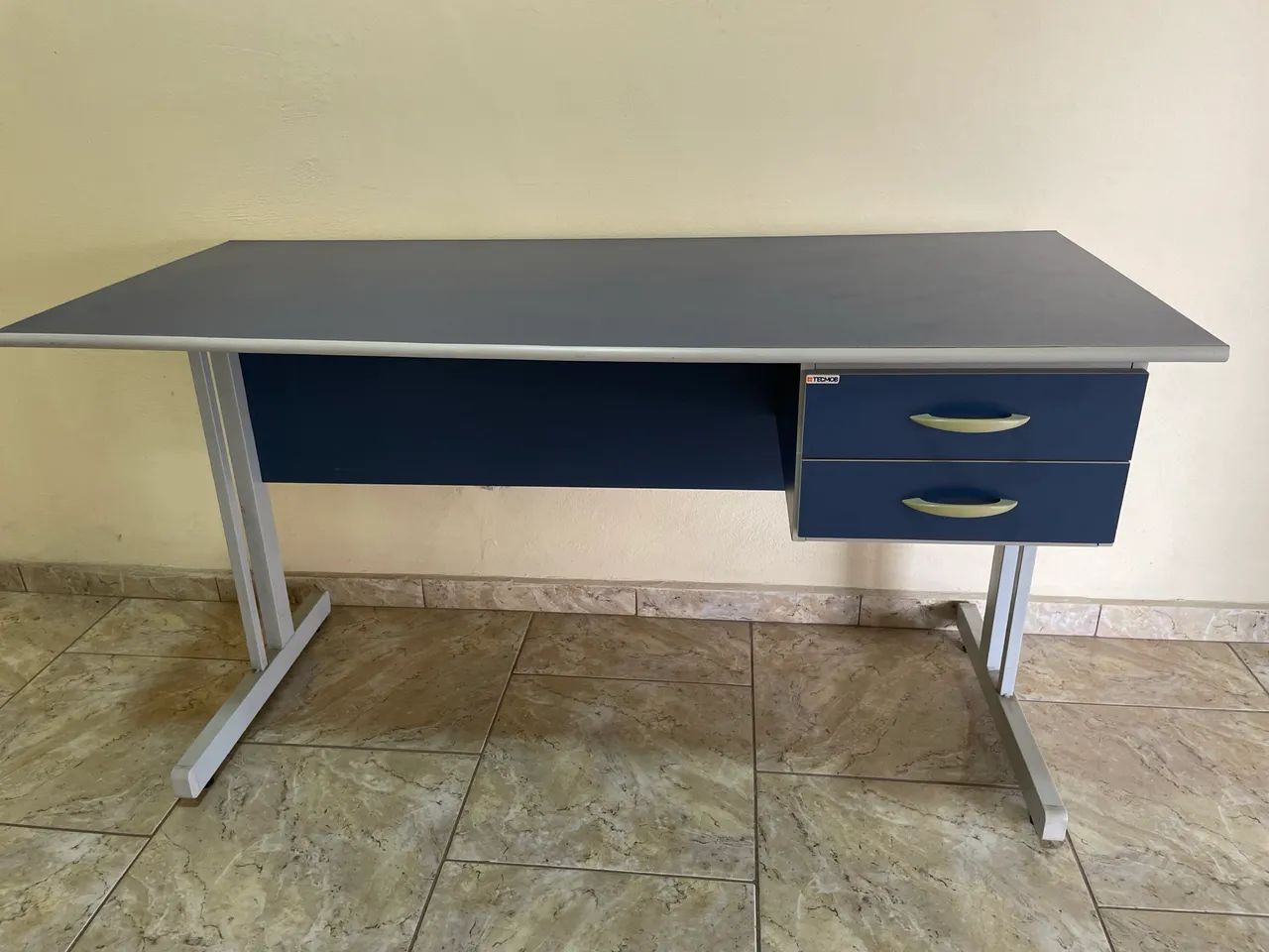 Mesa de escritório 