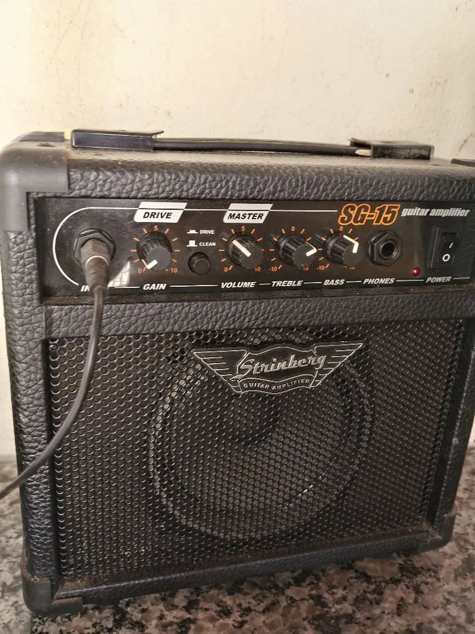 Mini caixa amplificadora original?