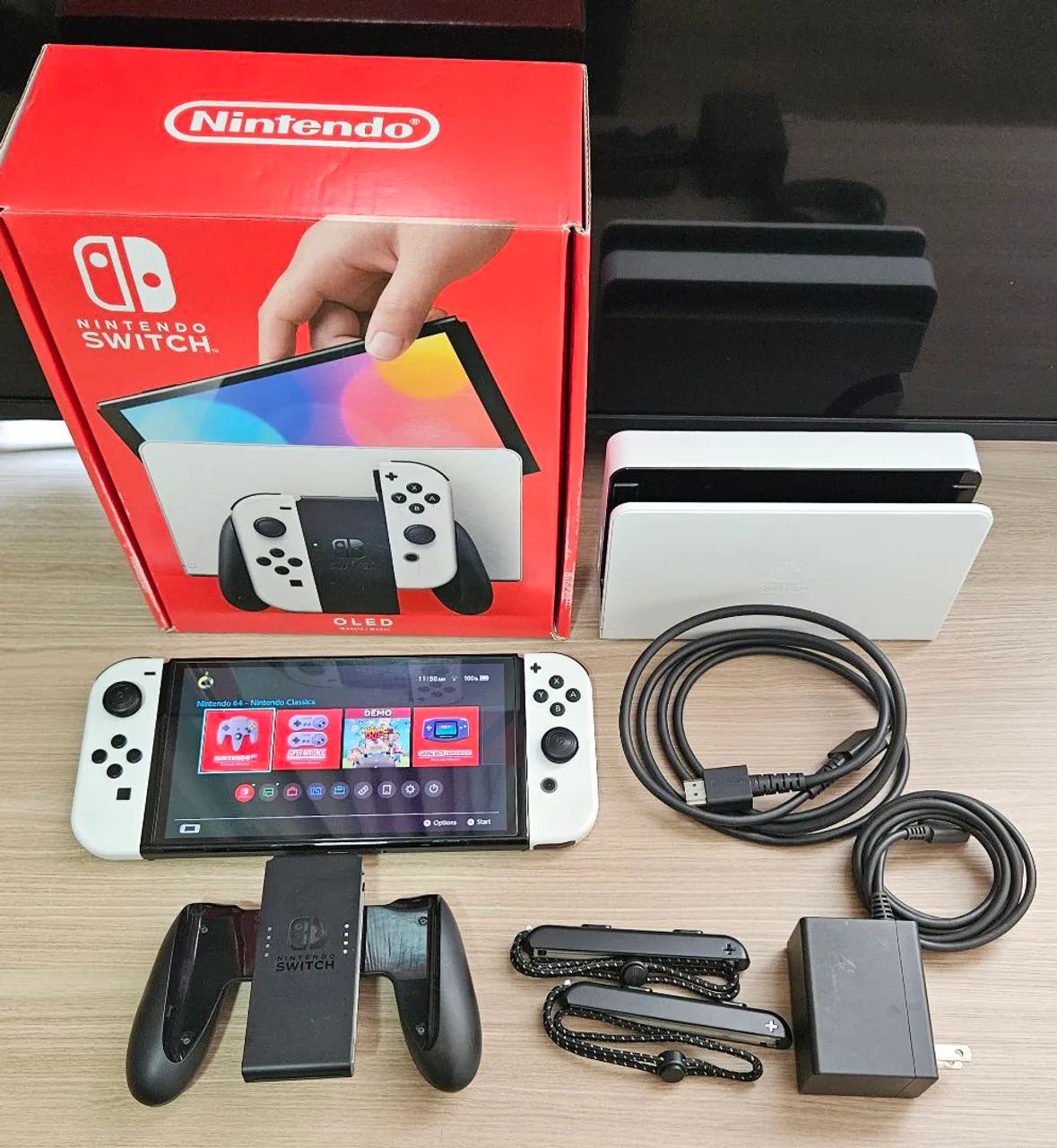 Nintendo Switch OLED bloqueado + case + grip + jogo - Foto 2