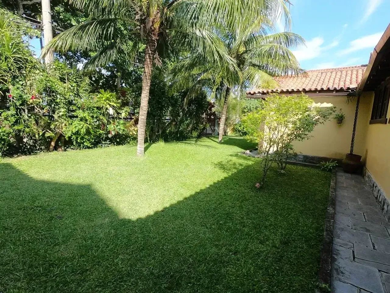 Excelente Casa Independente com Piscina e Casa de Caseiro. - Foto 5
