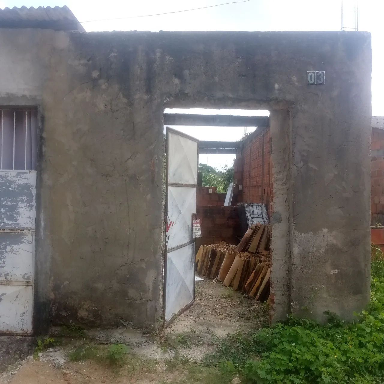 Terreno com Casa Inacabada - Foto 3