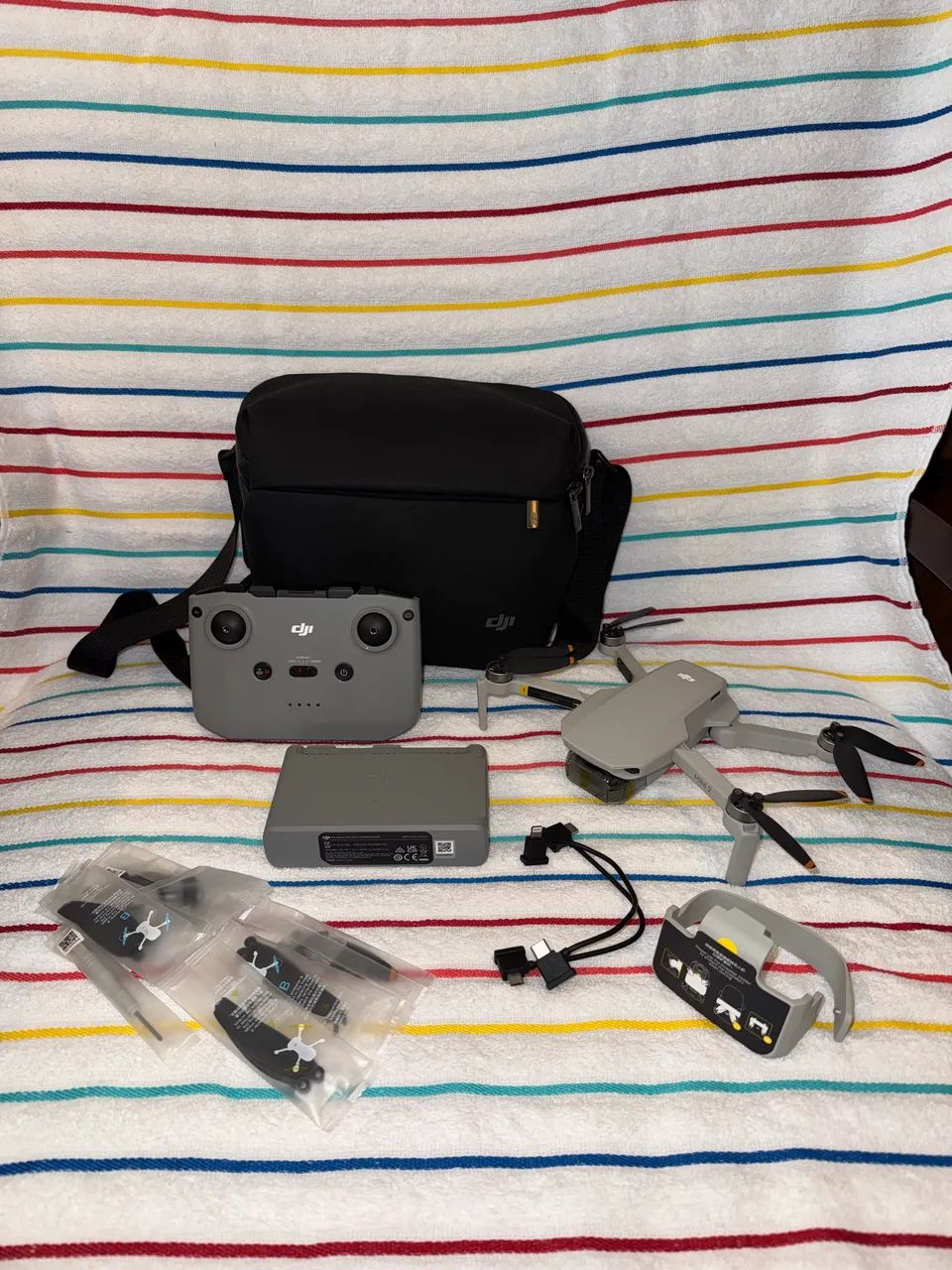 DRONE DJI MINI 2 FLY MORE - COMBO COM CASE