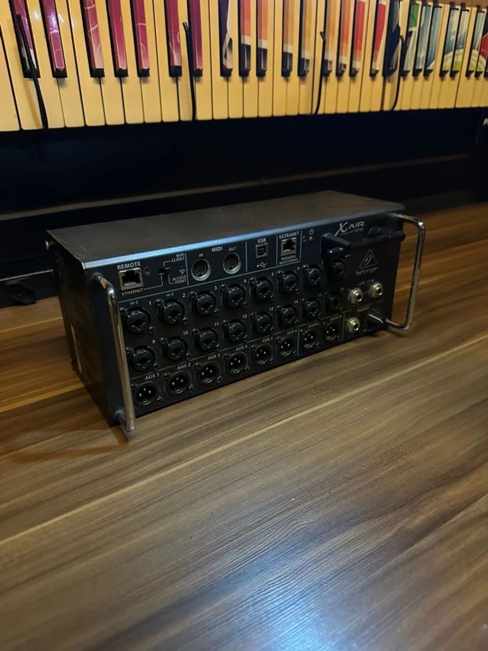 Mesa digital XR18 - Foto 2
