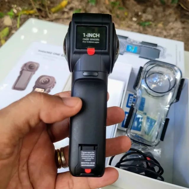 Câmera Insta360 One Rs 1-inch 360 Edition 6k - Foto 6