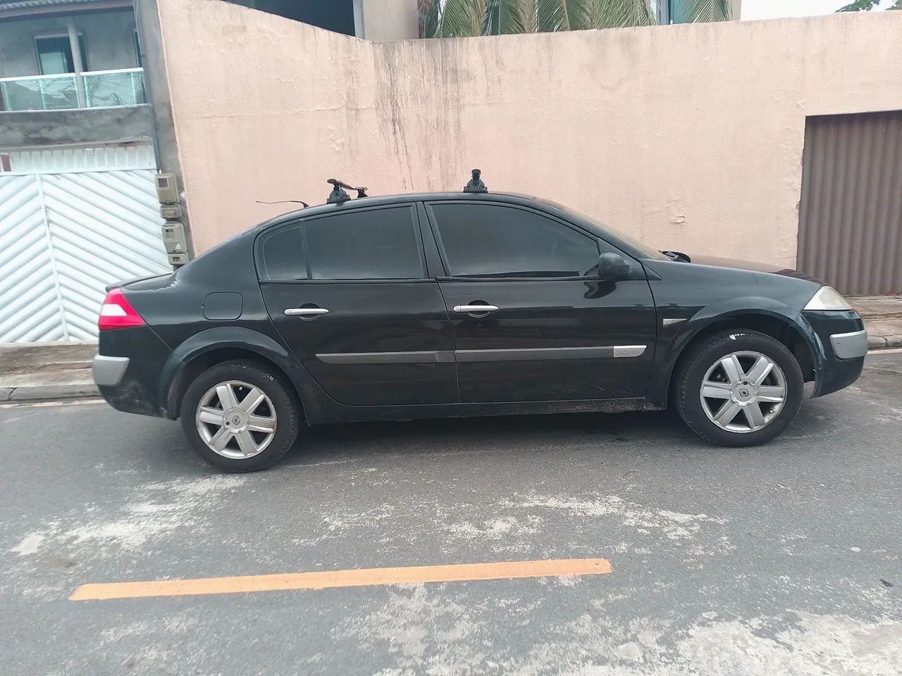 Renault Megane Megane Sedan Dynamique 2.0 16V Mec. 2009