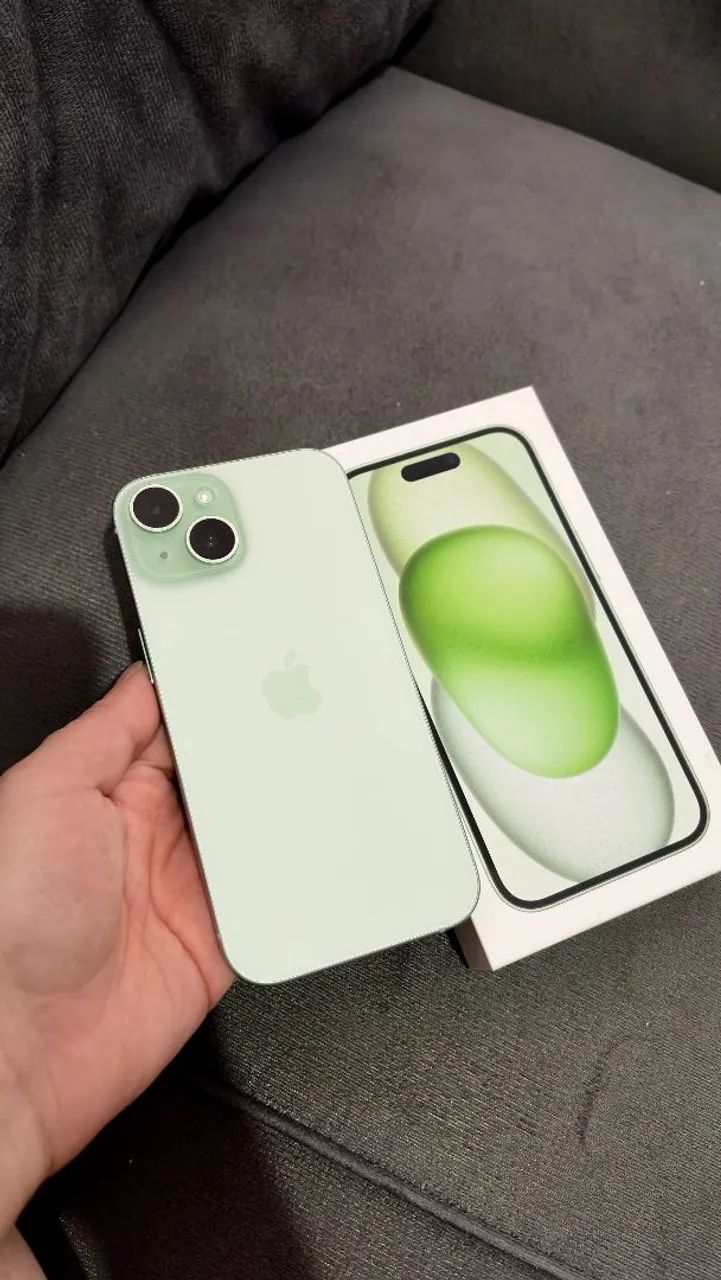 iPhone 15 256 GB Verde - 94% de bateria, nota fiscal e garantia