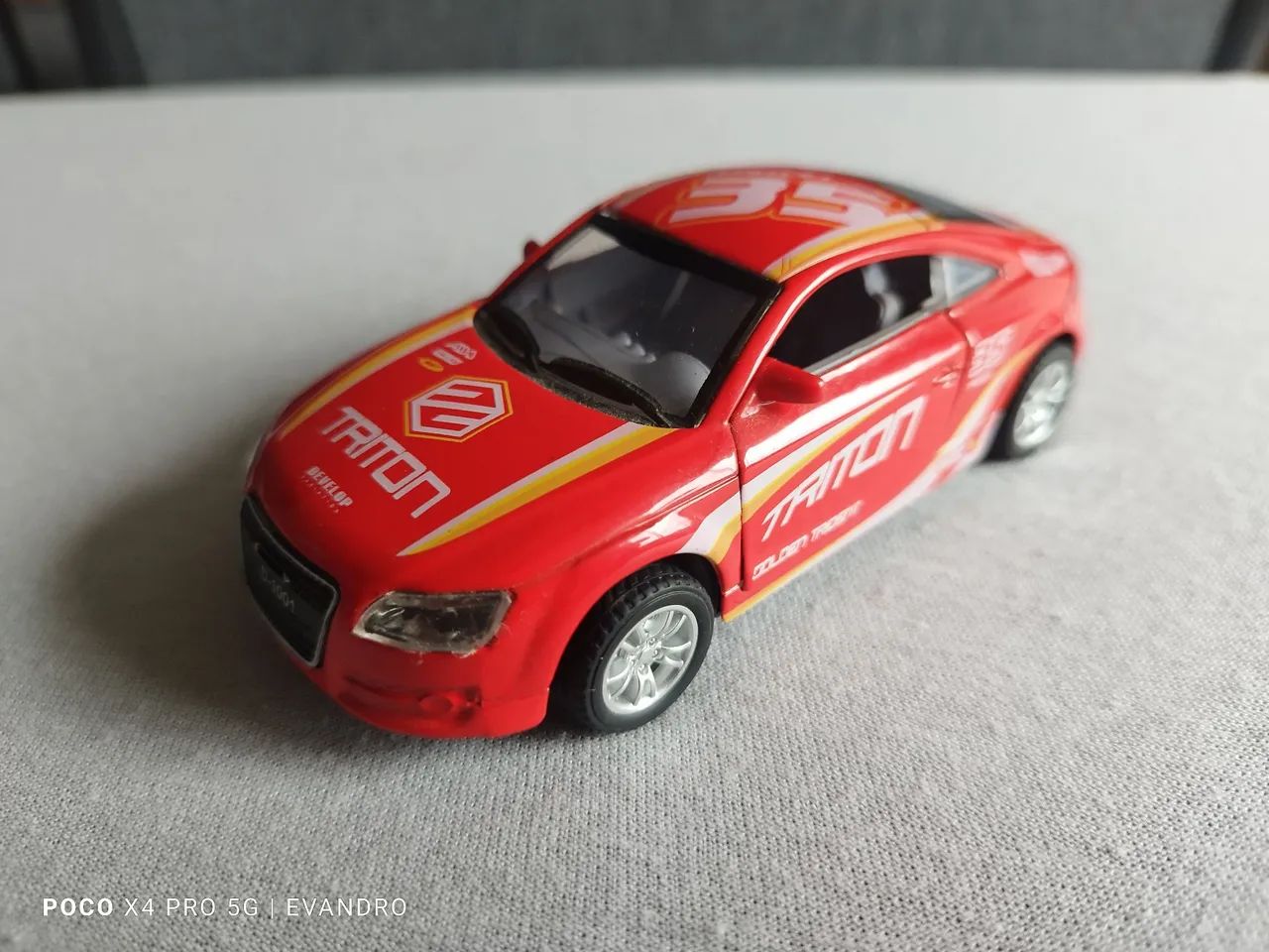 Miniatura Triton corrida  - Foto 2