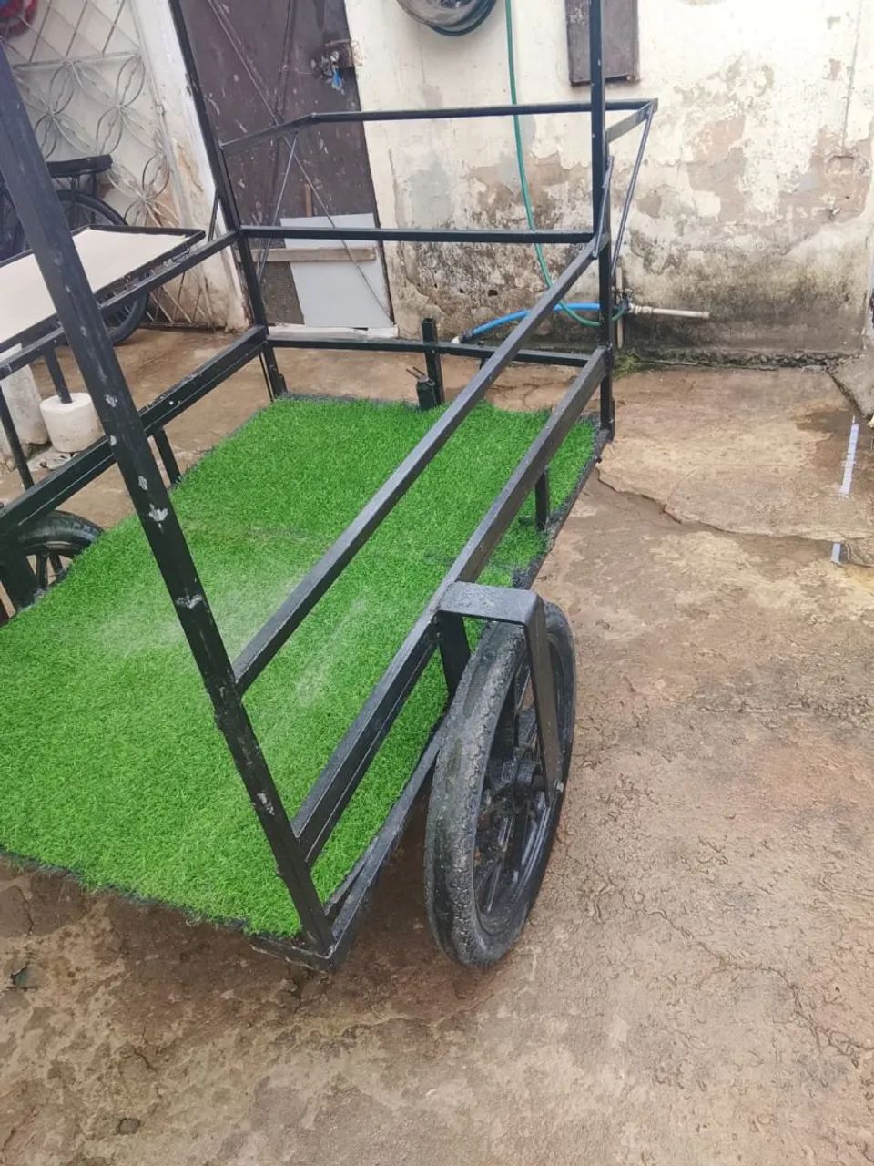 Várias utilidades como feira o paracamelu