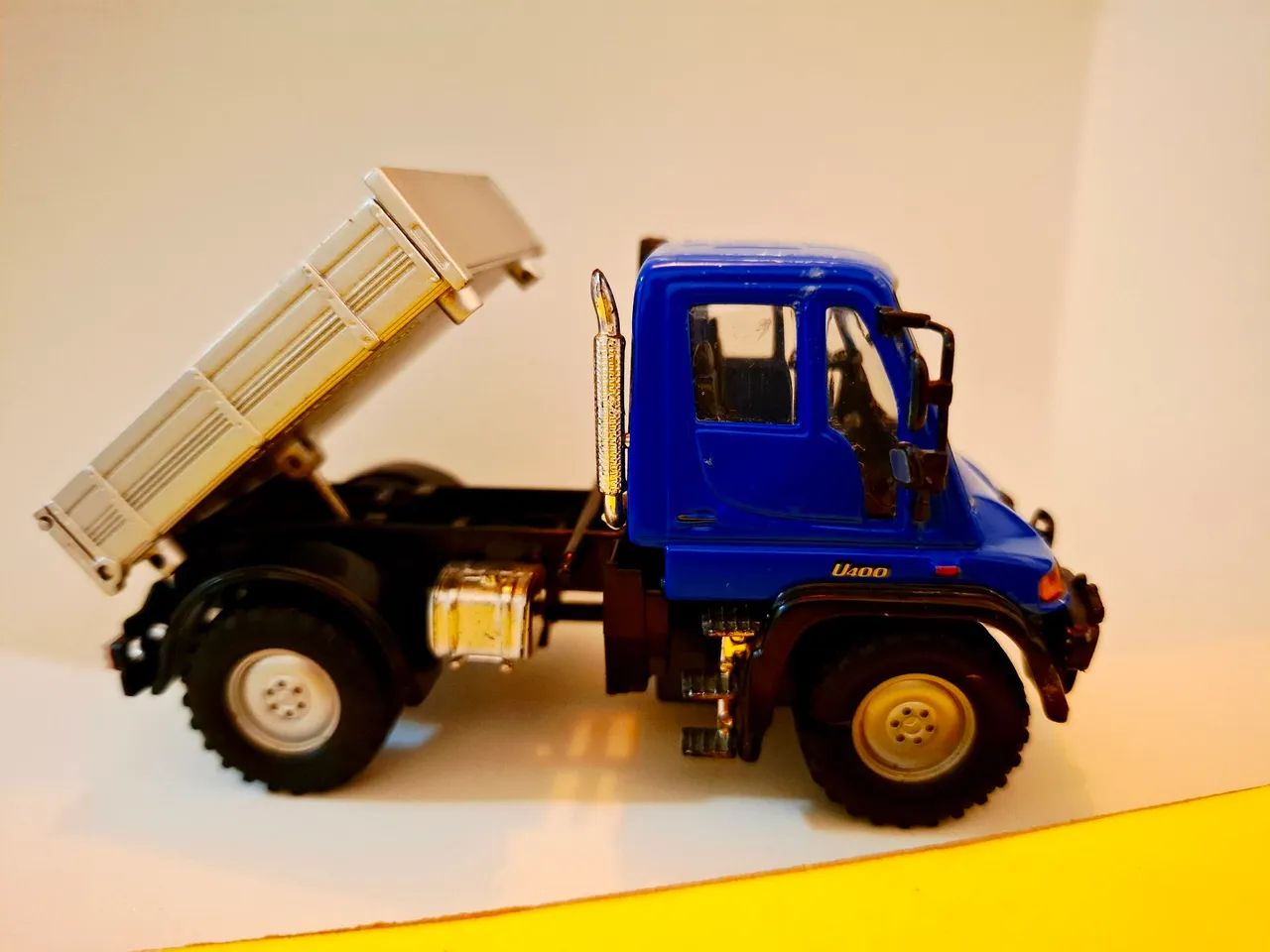 Miniatura Unimog U400 1:32 - Foto 3