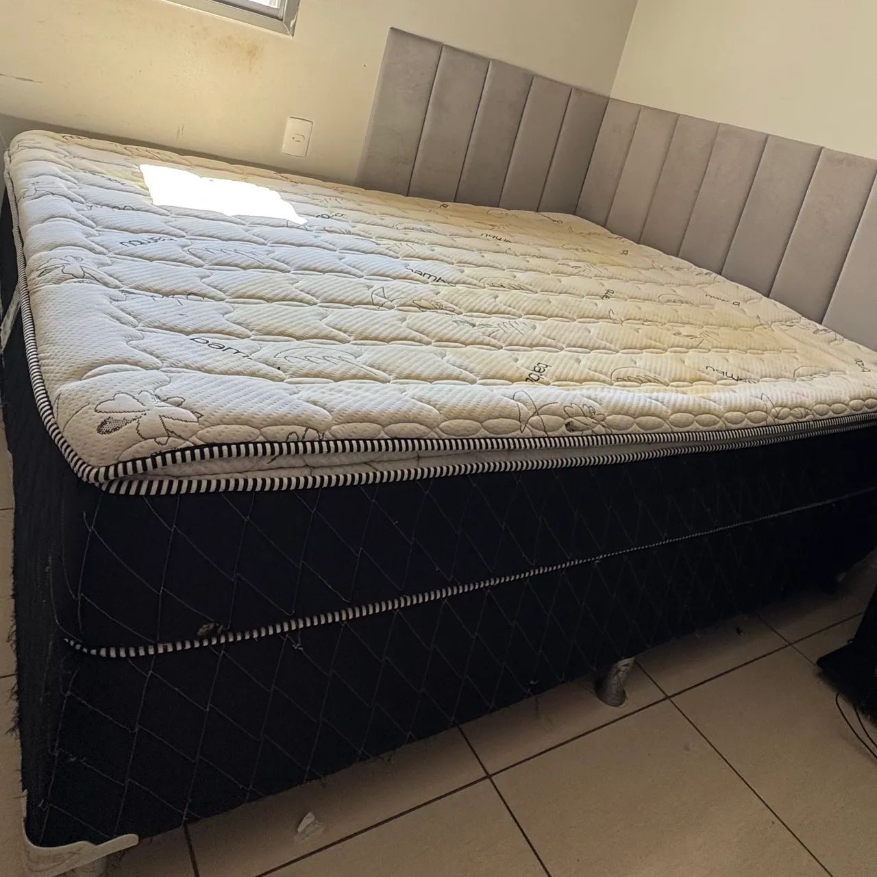 Vendo colchão queen com box